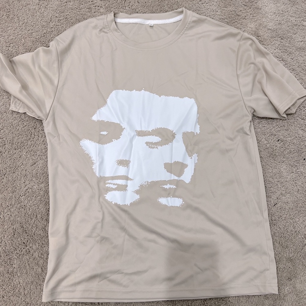 Two face tee